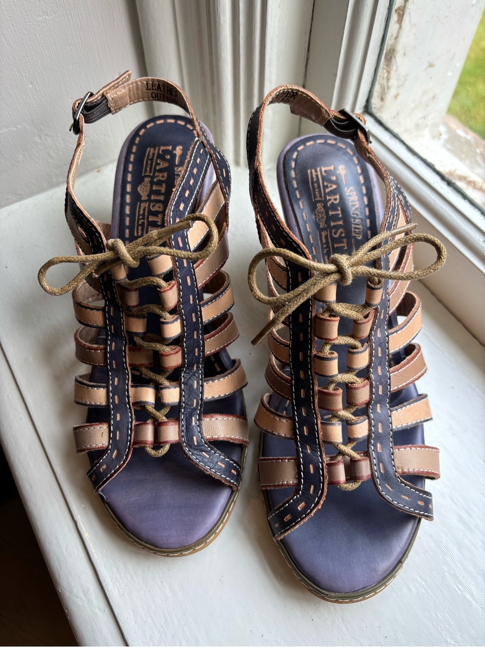 L’Artiste by Spring Step Quinne Wedge Sandals